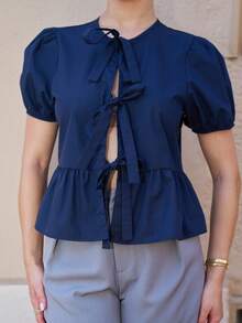 Andrea Bello 奇趣蝴蝶结泡泡袖上衣