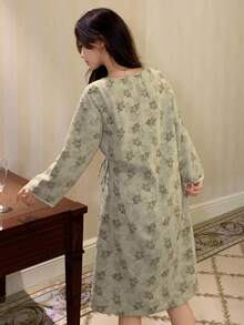 DAZY Chinese Style Floral Print Loose Wrap Around Women Robe, Fall Pajama, Winter - Green - View 2