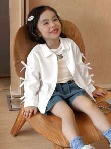 SHEIN 女童长袖休闲舒适衬衫，饰有蝴蝶结细节。女童白色衬衫，女童长袖衬衫，女童系带袖衬衫，女童白色衬衫，返校上衣，返校服装，蝴蝶结白色衬衫，韩式露肩上衣，时尚常规长度白色衬衫，饰有独特的蝴蝶结细节和长袖，适合秋冬季穿着。 - 白色 - 查看 3