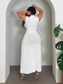 Veslaya 2025秋冬新款大码女装/秋季女装/返校季/校园装/Y2K/街头风/约会/工作/办公室/机场女装/派对/通勤/优雅/鸡尾酒会/朋克/颓废/情人节/通勤组合白色羊毛衫圆领无袖珍珠扣长裙 - 白色 - 查看 2