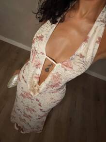 Glamine 女士优雅花卉印花露背连衣裙，夏季 - 杏色 - 查看 1