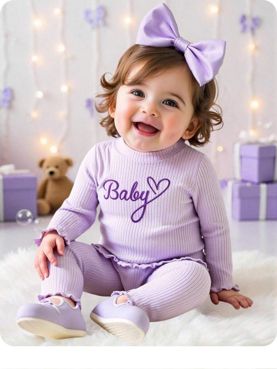SHEIN 女宝宝可爱刺绣字母图案紫色针织长袖上衣和裤子套装 - 紫色 - 查看 1