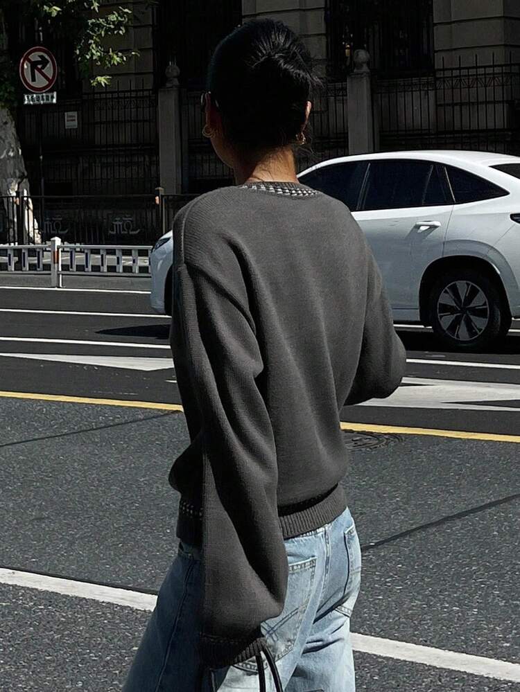 V-Neck Sweater For Women, Minimalist Color Block Design, Casual & Versatile Pullover Sweater Fall