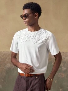 AKNOTIC Business Casual 男士蕾丝拼布刺绣弹力宽松T恤 - 白色 - 查看 2