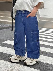 SHEIN 小男孩时尚做旧洗水宽松牛仔裤，带工装口袋，休闲百搭，适合儿童街头服饰春装