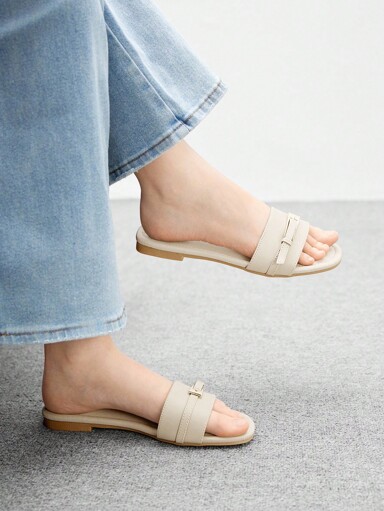 CUCCOO BIZCHIC Women's Brown Comfortable Spring/Summer Fashionable Buckle Decor Sandals For Christmas