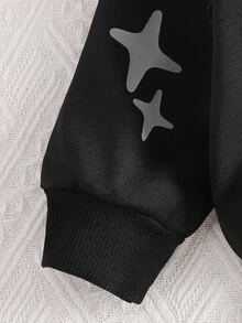 SHEIN Playful Pals 2 件套男婴连帽拉链夹克 + 裤子套装，字母和星星印花，街头休闲运动装，适合秋冬日常穿着 - 黑色 - 查看 4