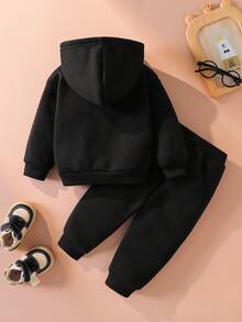 SHEIN Infant/Toddler Boys 2-Piece Set: Sweatshirt With Cute Penguin Applique & Embroidery, Long Sleeve Top And Pants Set Fall Winter