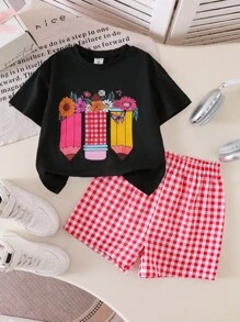 SHEIN 返校季铅笔画印花女童可爱时尚黑色短袖印花上衣搭配舒适格子短款T恤套装，春夏女童夏季服装，女童格子套装，女童方格套装，女童短袖套装，夏季女童服装 - 黑色 - 查看 1