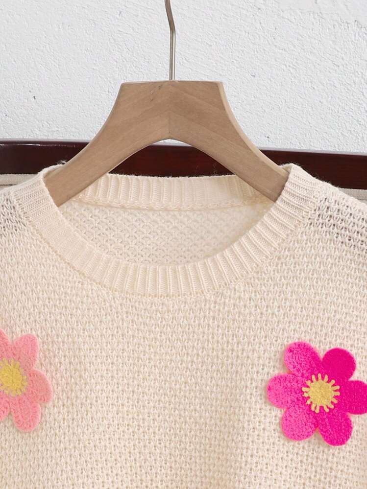 SHEIN Tween Girls Loose Casual Minimalist Comfortable Round Neck Long Sleeve Sweater With 3D Floral Decor,In Fall/Winter - Apricot - View 3