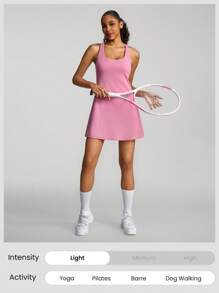 GLOWMODE FeatherFit™-Air Peekaboo 每天內建短褲口袋防滑連身裙，輕支撐低衝擊瑜伽工作室春季裙，夏季裙 - 粉色 - 查看 8