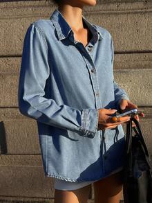 DAZY 秋季法式复古翻领侧扣设计宽松百搭长袖水洗牛仔衬衫、牛仔夹克、秋季女装 - 淺色水洗藍 - 查看 5