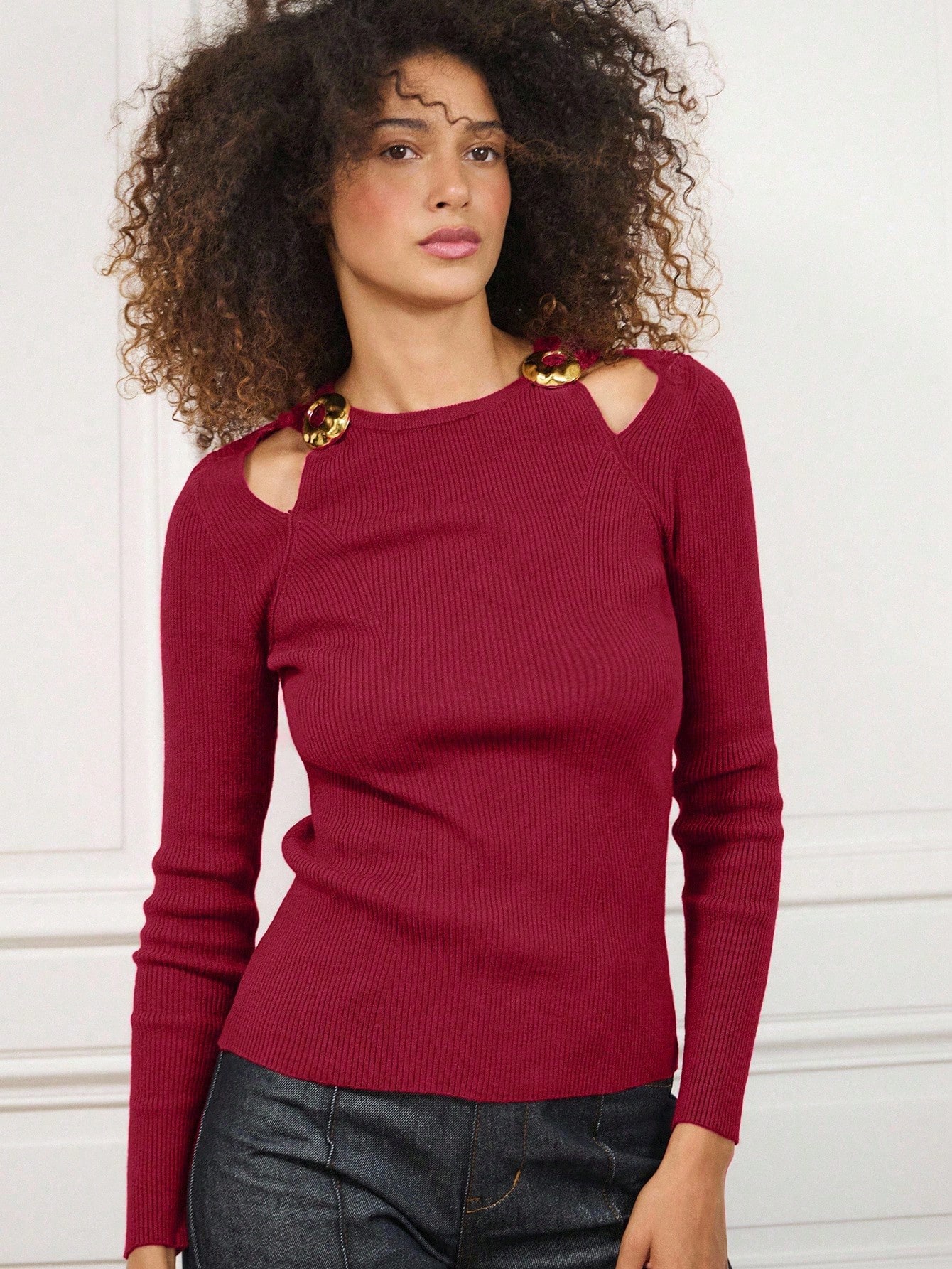 Women's Solid Color Cutout Shoulder Metal Decor Fashionable Long Sleeve Sweater Business Casual Office Spring Summer