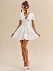 SHEIN BAE 白色纯色性感深V领短袖修身公主迷你连衣裙，夏季连衣裙，优雅连衣裙，白色连衣裙，毕业/返校连衣裙 - 白色 - 查看 5