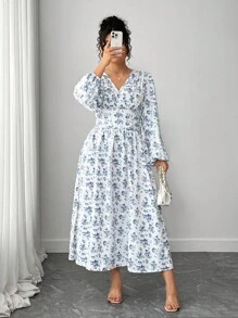 Elenzga Plus Size Women's Elegant Lantern Sleeve Split Thigh Ditsy Floral Crossed V-Neck Maxi Dress Fall Cloth For Women - Blue and White - View 5