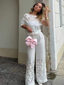 Jeta Ari 25 New Summer Elegant Vacation Oblique Shoulder One Shoulder Raglan Sleeve Short Sleeve Burnt Flower Diamond Pattern Loose Top + Hem Burnt Flower Wide Leg Pants Extra Long Pants White Women's Two Pieces Set