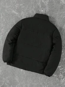 Manfinity Hypemode Abrigo acolchado de manga larga con cuello alto de unicolor para hombre, estilo corto casual para el invierno, chaqueta con cremallera negra, chaqueta de invierno, chaqueta Y2K, chaqueta acolchada, chaqueta acolchada negra, otoño