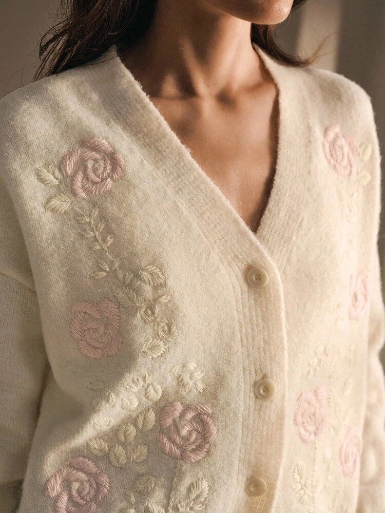 EMBROIDERY BUTTON UP CARDIGAN