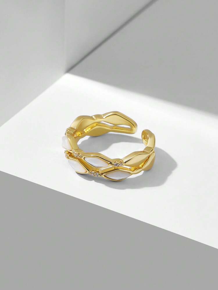 18K GOLD PLATED CROSSED OPEN COCKTAIL RING