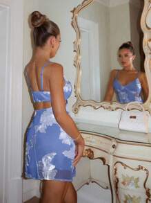 Glamine Charm 女士V领镂空浪漫优雅连衣裙 - 藍色 - 查看 2