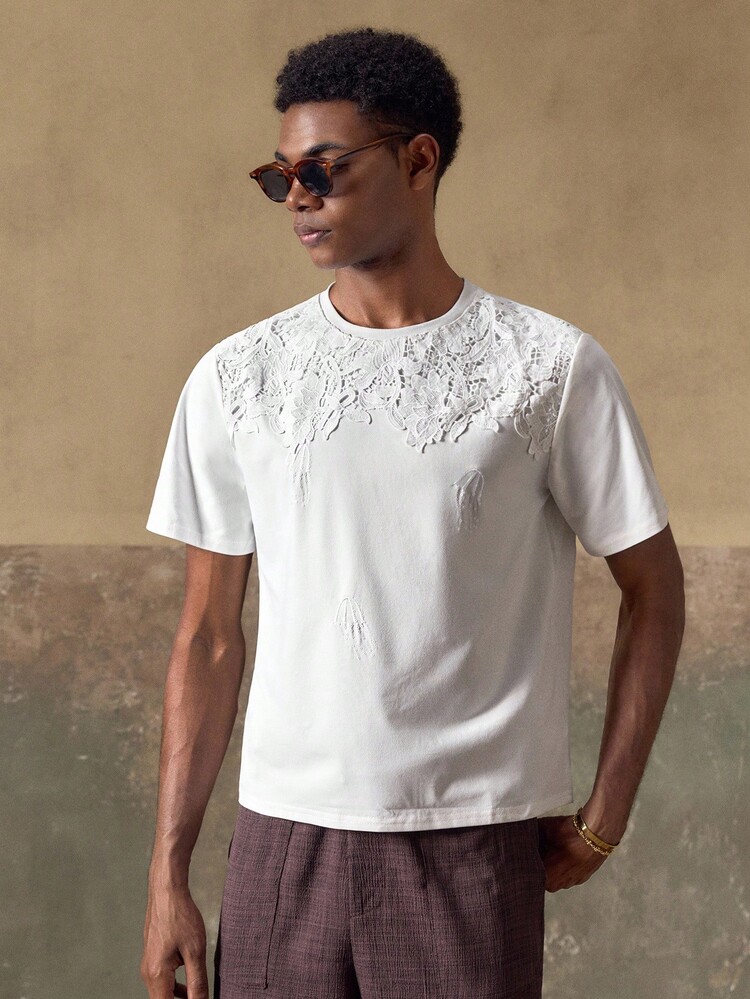 AKNOTIC Business Casual 男士蕾丝拼布刺绣弹力宽松T恤 - 白色 - 查看 6