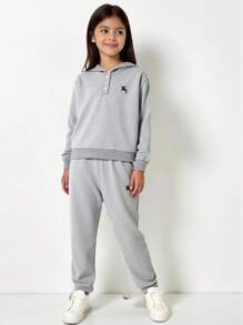 Girls Casual Sports Embroidery Horse Hoodie Sweatshirt And Elastic Waist Cuffed Sweatpants Set, Fashion Daily Outfit, Early Autumn - Dark Grey - View 1