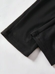 SHEIN Sparklyn Bộ đồ nỉ cho bé gái tuổi teen, Thu/Đông mới, In kỹ thuật số màu trắng, Áo nỉ cổ tròn nơ đen, Quần bó màu đen, Trang trí nơ trắng, Vừa vặn thoải mái cho mùa thu - Nhiều màu - Xem 5