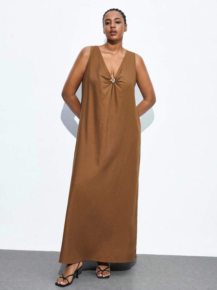 SHEIN Maija プラスサイズ レディース カジュアル バカンス ボヘミアン Vネック デコレーション ドレス、エレガントな レディースウェア、卒業式ドレス、バカンス ウェア、サマードレス、ビーチ、エレガント、ビジネスカジュアル レディースウェア、バースデードレス、ボヘミアンスタイル、レディースオフィスウェア、レディース ホリデーウェア、カーニバル コスチューム、ハワイアン