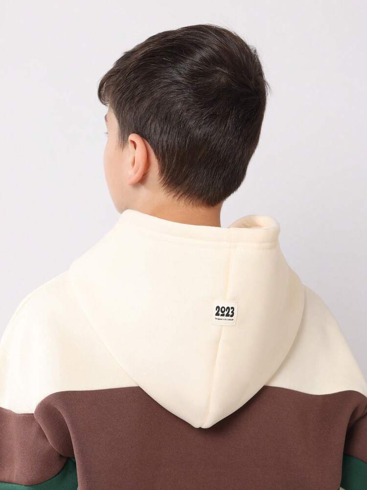 Felpa con cappuccio color block con logo del marchio