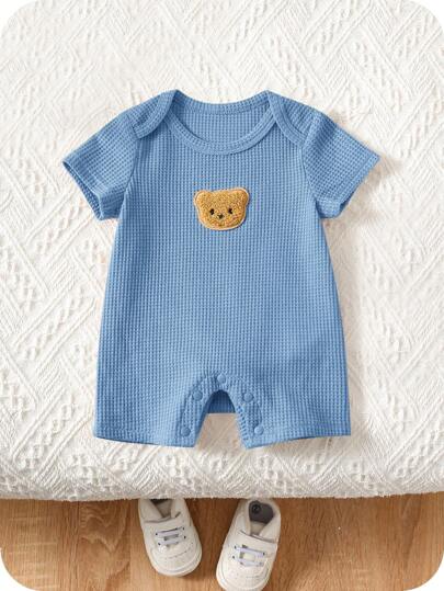 SHEIN Newborn Baby Boy/Girl Comfortable Casual Cute Waffle Fabric Bear Decor Short Sleeve Romper, Suitable For Indoor, Outdoor, Daily, Sports, Play, Party, Photo Shoot, Holiday, Spring/Summer Baby Boy Romper Bear Baby Romper Bear Baby Boy Clothes Summer Infant Boy Clothes Bear Summer Romper Baby Boy