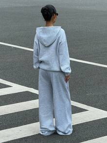 SHEIN EZwear 休闲宽松连帽衫和运动裤字母印花街头风格套装，加大码，秋冬 - 灰色 - 查看 2