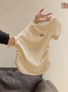 INAWLY 女式夏季新款性感不对称领口蝴蝶结刺绣荷叶边修身露肩T恤 - 卡其色 - 查看 3