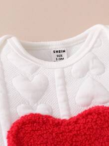 女婴冬季绗缝心形图案长袖连体衣（带帽子）连体睡衣套装 - 紅白色 - 查看 6