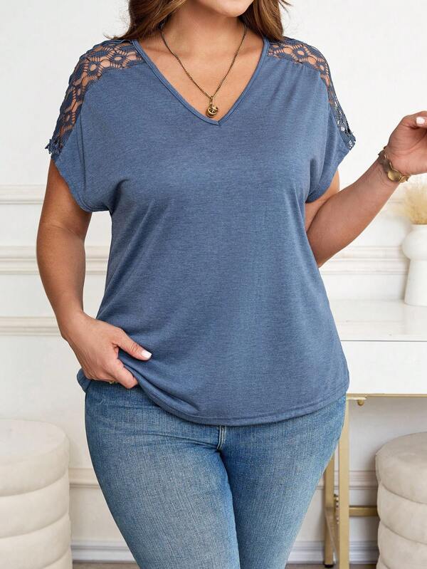 SHEIN Clasi Plus Size Solid Color Hollow Out Lace Patches T-Shirt
