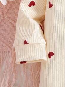 SHEIN Valentine's Day Newborn Baby Heart Print Romper, Cozy Knitted Casual Jumpsuit With Headband Included Fall Winter