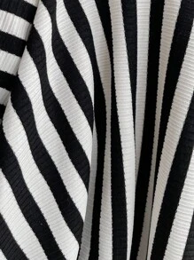 Elamini 黑白罗纹露肩褶饰纽扣装饰前开衩修身长袖 T 恤，时尚简约优雅，适合通勤、休闲、日常、约会、秋冬 - 黑與白 - 查看 8