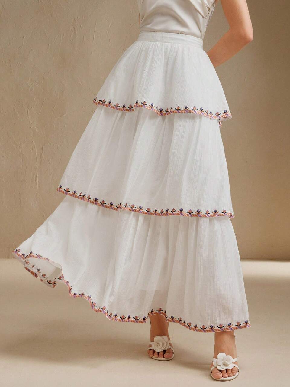 Anewsta Ladies' Hard Work Golf In Spring And Summer Bohemian Girlisim Heavy Craftsmanship Embroidered Rubber Band Ruffled Pastal Skirt