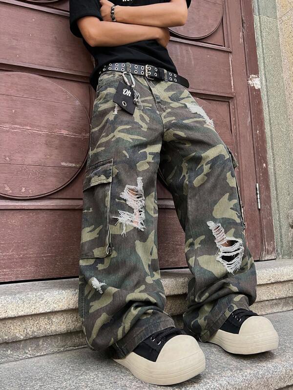 Manfinity EMRG Plus Size Men's Street Style Distressed Camouflage Print Loose Fit Jeans, Emo Style Baggy Cargo Pants Ripped Camo Cargo Pants