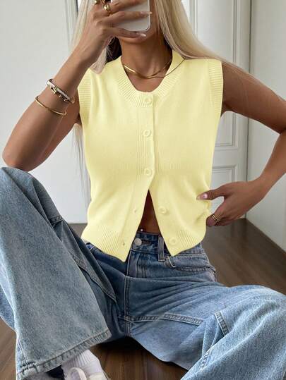 SHEIN EZwear Chaleco corto de punto casual preppy con botones para mujer en estilo amarillo pálido, top escolar de verano