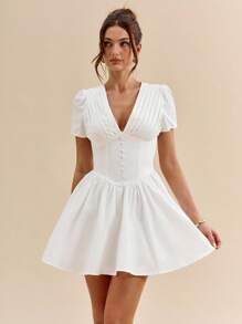 SHEIN BAE 白色纯色性感深V领短袖修身公主迷你连衣裙，夏季连衣裙，优雅连衣裙，白色连衣裙，毕业/返校连衣裙 - 白色 - 查看 1