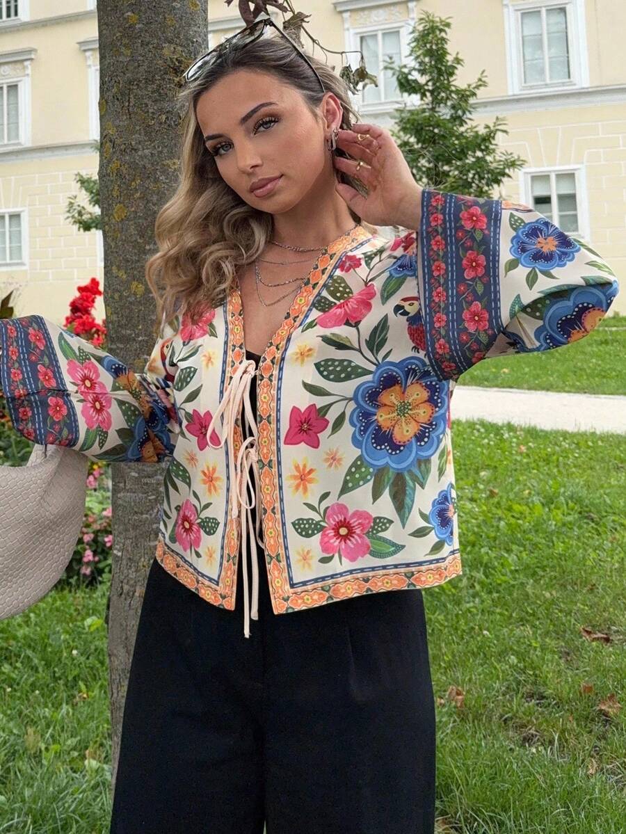 Jeta Ari Gewebtes Print, 3/4-Ärmel, vorne gebunden, lockeres, kurzes Damenhemd, Sommeroutfits für Damen, Strandkleidung, Ostern, Strandoutfits für Damen, Frühlingsferien, Urlaubsoutfits für Damen, Konzertoutfit für Damen, BOHO, Böhmen, Musikfestival, tropische Urlaubskleidung für Damen - Verschiedenfarbig - Übersicht 1