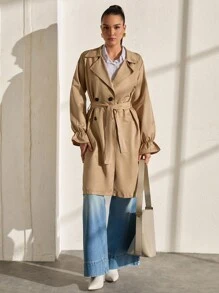 CLARA VERO Lätt trenchcoat med knytband och volanger framtill - Beige - Visa 4