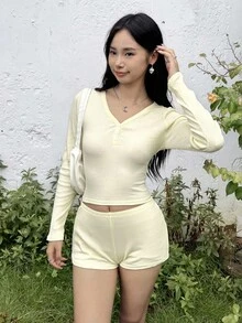 SHEIN Bộ 2 món/Bộ áo dài tay và quần short thường ngày mùa hè màu vàng kem cho bé gái, thích hợp mặc đi nghỉ hè, đi biển và mặc ở nhà - Màu vàng - Xem 5