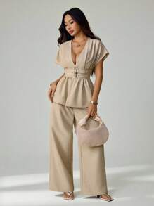 SHEIN PETITE Bộ đồ đi làm hàng ngày đơn giản và thanh lịch mới chất liệu tre mơ cổ chữ V hở eo khóa cài áo trễ vai & quần ống rộng ống đứng cạp cao - Màu Khaki - Xem 1