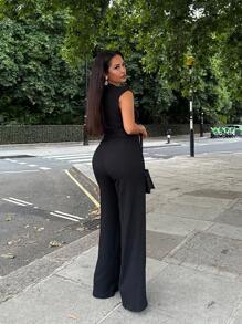 NegzBox Conjunto de dos piezas para mujer con top asimétrico de textura elástica blanca y pantalones de pierna ancha con cintura elástica, casual y elegante para todas las temporadas - Negro - Ver 3