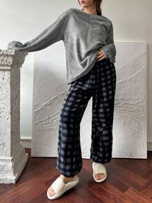 DAZY 珊瑚绒刺绣宽松上衣搭配格子图案宽松蓬松睡裤家居服套装，保暖内衬，秋冬舒适套装 - 灰色 - 查看 8