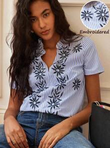 Écloséra Modisches französisches Retro-H-förmiges, gerüschtes V-Ausschnitt-Shirt mit blau-weißen Streifen und Stickereien, kurzärmelig, für Frühling und Sommer, Ausgeh-Oberteile, Damen-Herbstkleidung, süße Hemden, Blusen für Damen