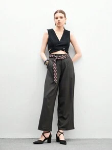 CUCCOO BIZCHIC 女士经典尖头粗跟黑色高跟鞋，镂空交叉带舒适百搭正装鞋，适合日常通勤 - 黑色 - 查看 10