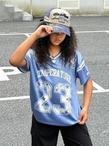 SHEIN Explorewe Streecool 儿童休闲青少年女孩春夏秋季 V 领露肩宽松字母条纹 T 恤搭配数字图形 T 恤，搭配酷炫直筒口袋工装裤两件套服装，非常时尚 - 黑與白 - 查看 5
