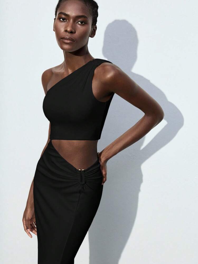 SHEIN Maija 2025 Autumn/Winter New Black Asymmetric Cut Oblique Shoulder Collar Design Metal Decor Waist Dress, Modern Elegant Urban Romantic Refined Rustic Music Festival Vintage Airport Travel Street Style Wedding Guest Birthday Halloween Business Casual Date Party Outing Airport Wedding Guest Formal Sexy Dress,Party Dress
